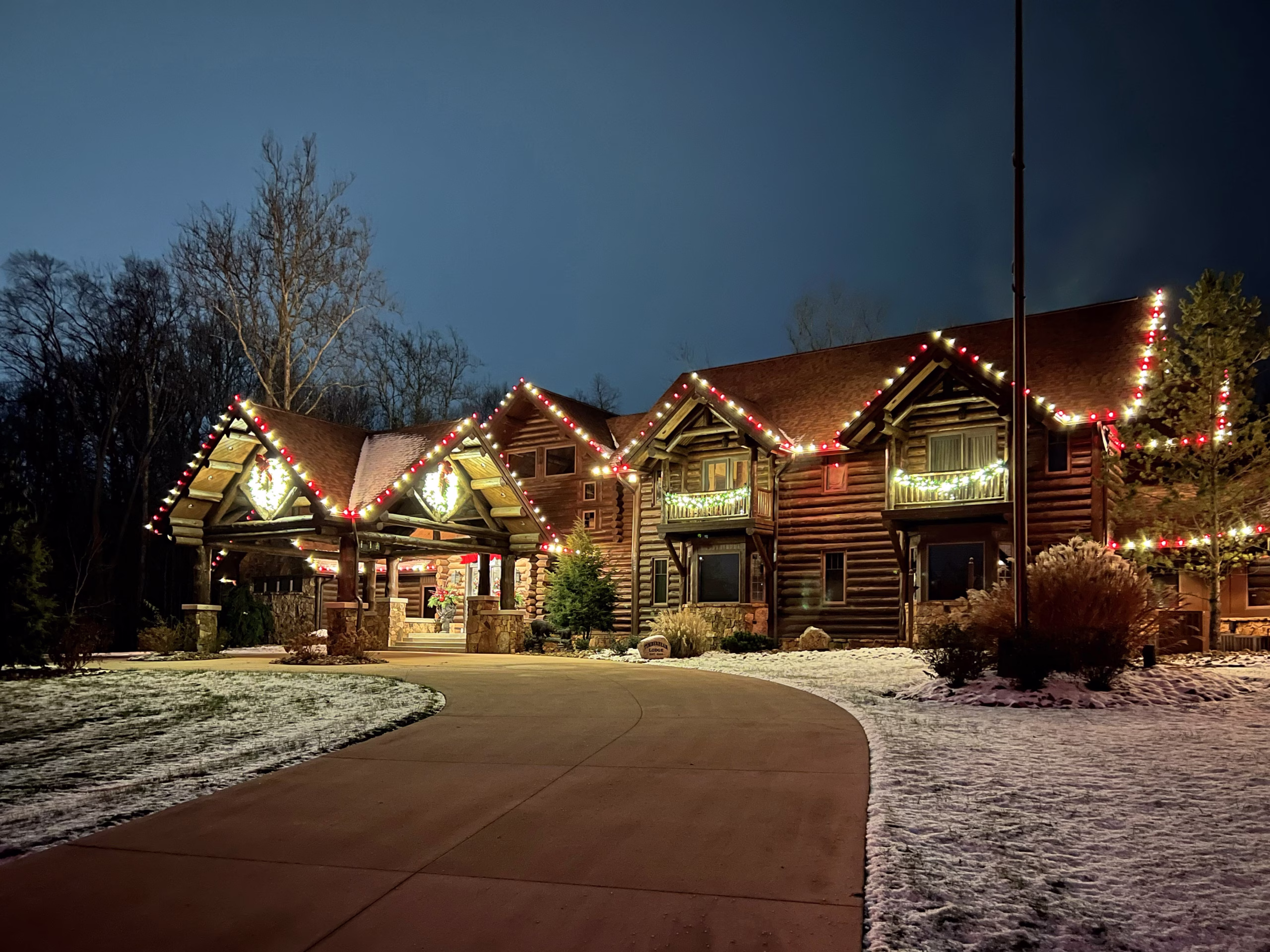Professional outdoor lighting installation on a Northwest Ohio home by Light Up Lima